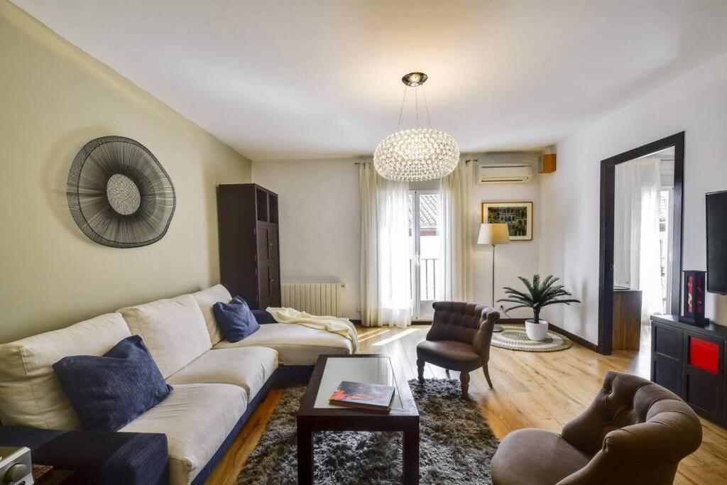 Big Stylish And Modern Apartment In Madrid Centre Εξωτερικό φωτογραφία