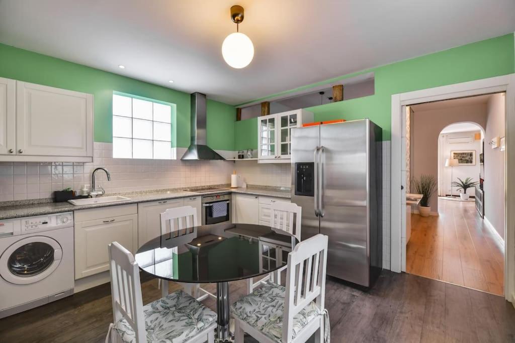 Big Stylish And Modern Apartment In Madrid Centre Εξωτερικό φωτογραφία